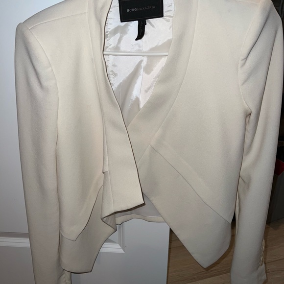 Bcbg white blazer - Picture 3 of 4